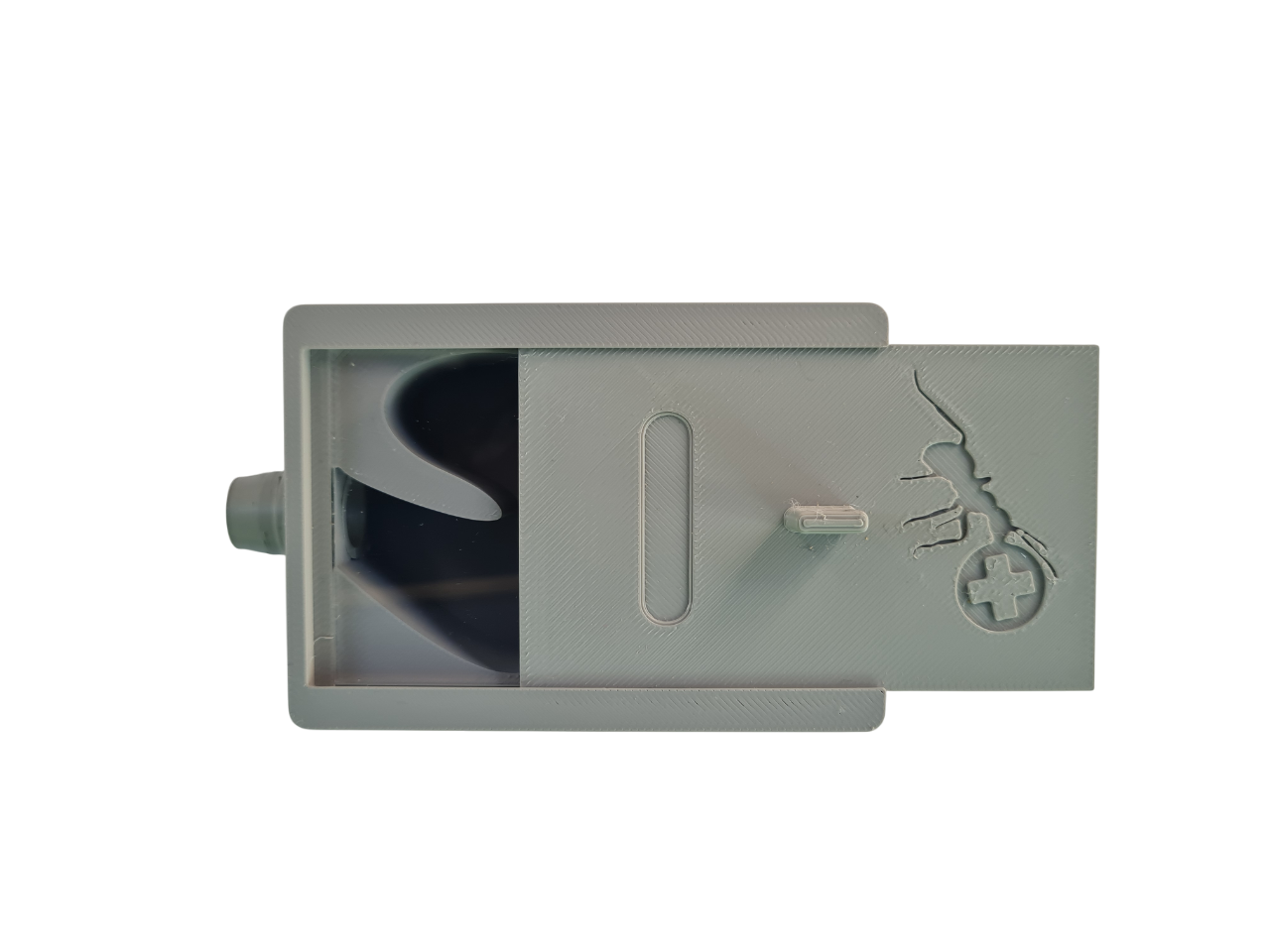 Nest Klein 7x5cm hakb göffneter Deckel mit Logo von Myrmicare